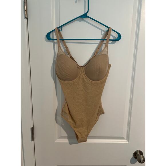 Bali Ultra Light Lace Body Shaper – Size 36C – Nude - Picture 1 of 7